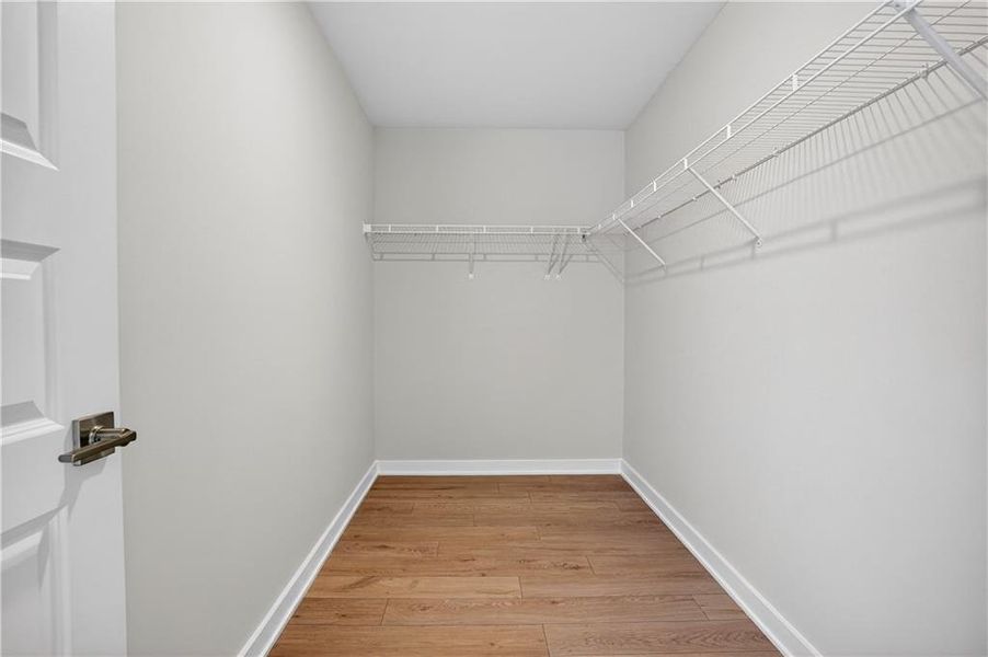 Spacious, unfurnished interior of a new home in The Fairways at Mirror Lake, Villa Rica (Image 28).