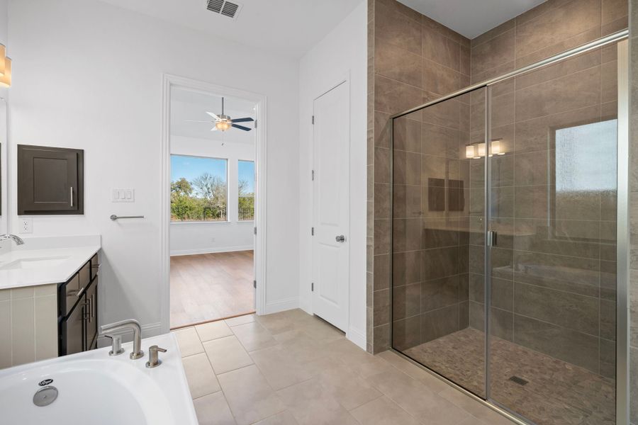 Liberty Hill, TX New Home.  - Slide 10