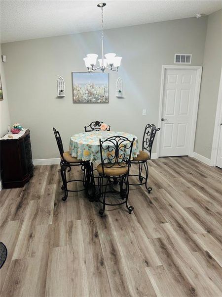 Furnished interior view inside a new home in , Dunnellon (Image 10).