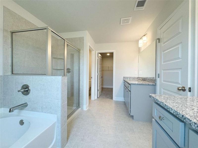 Furnished interior view inside a new home in , Gainesville (Image 5).