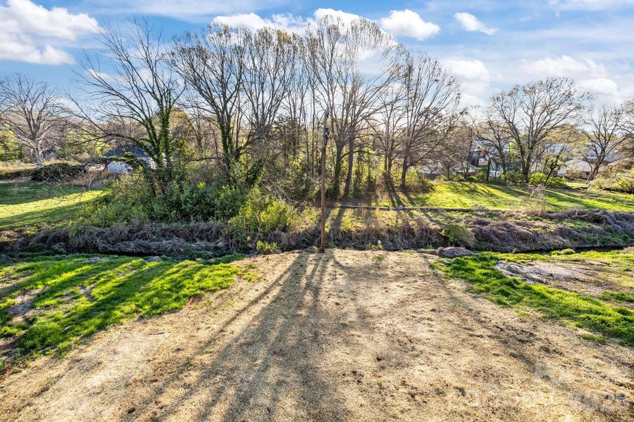 Natural landscape and outdoor views near  in Gastonia (Image 16).