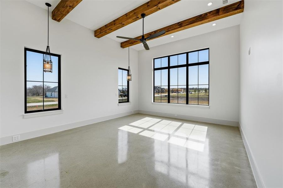 Spacious, unfurnished interior of a new home in Summit Ranch, Aledo (Image 30). Spacious, unfurnished interior of a new home in Summit Ranch, Aledo (Image 30).