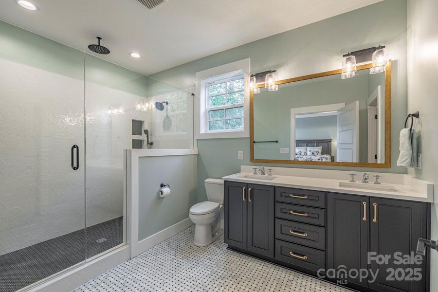 Furnished interior view inside a new home in , Nebo (Image 6).