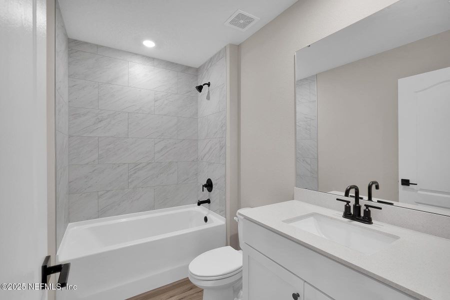 Furnished interior view inside a new home in Jennings Farm, Middleburg (Image 6).
