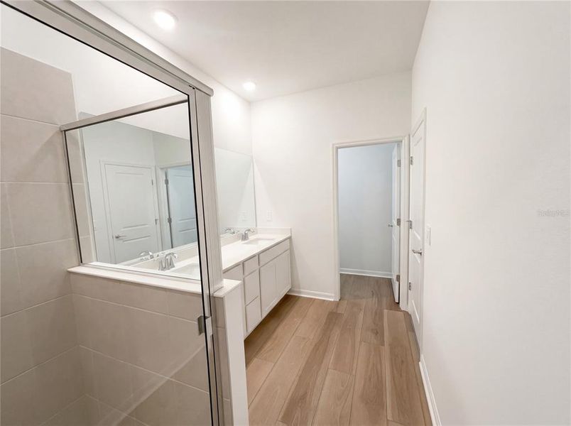 Furnished interior view inside a new home in Grand Park, Dunnellon (Image 8).