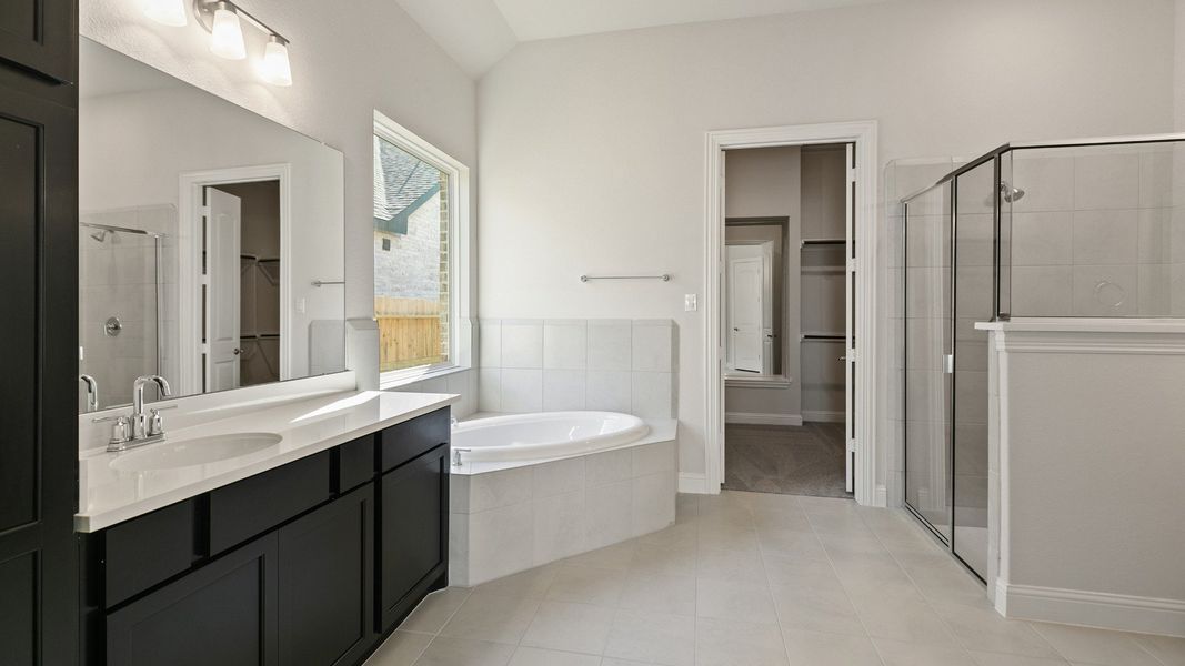 Representative furnished interior of a home built from the Yale by DRB Homes in Brookewater, Rosenberg (Image 12).