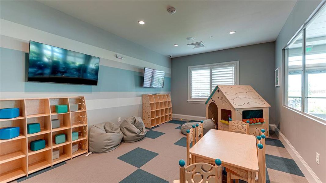 Furnished interior view inside a new home in Lorraine Lakes at Lakewood Ranch, Lakewood Ranch (Image 11).