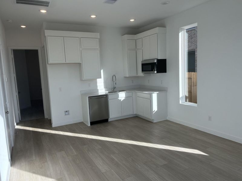 Guest kitchen**Photos are strictly illustrative. This is not the actual homesite.**