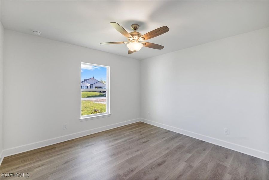 Spacious, unfurnished interior of a new home in Cape Coral, Cape Coral (Image 32).