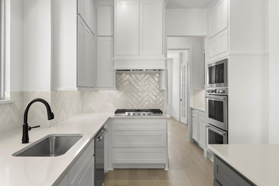 10_11. 4313 Bellview - Kitchen (4) 10_11. 4313 Bellview - Kitchen (4)