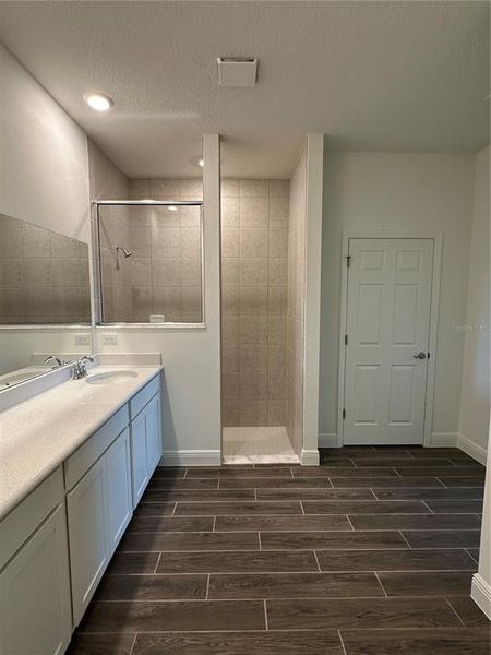 Furnished interior view inside a new home in Ocala, Ocala (Image 4).