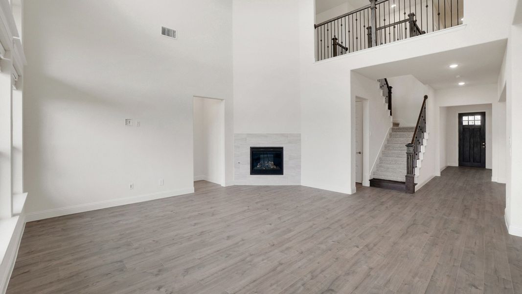 Representative furnished interior of a home built from the Dartmouth by DRB Homes in Brookewater, Rosenberg (Image 8).