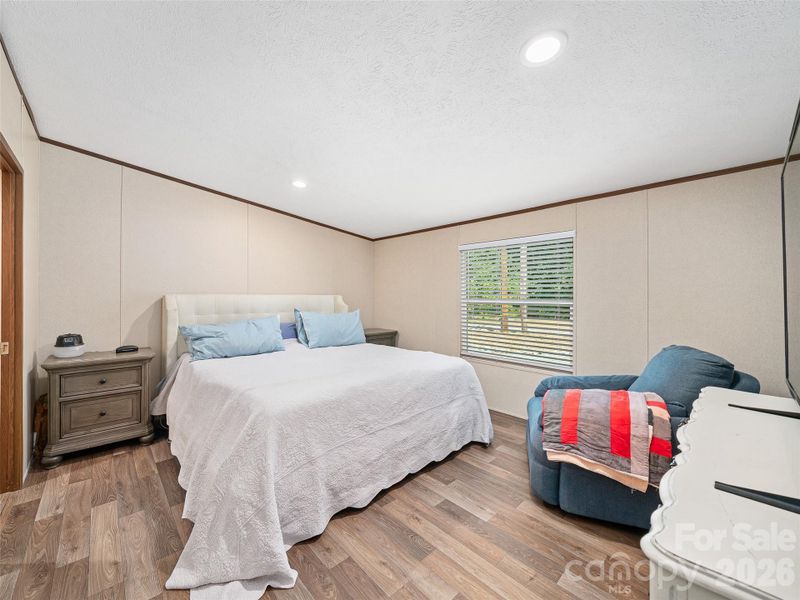 Furnished interior view inside a new home in , Marion (Image 6).