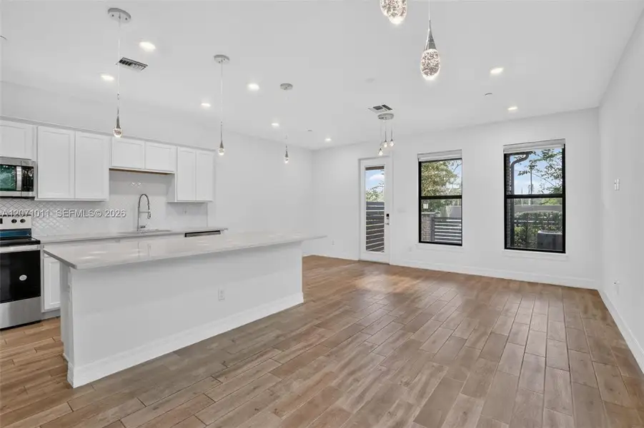 Image 39 of a home in .
