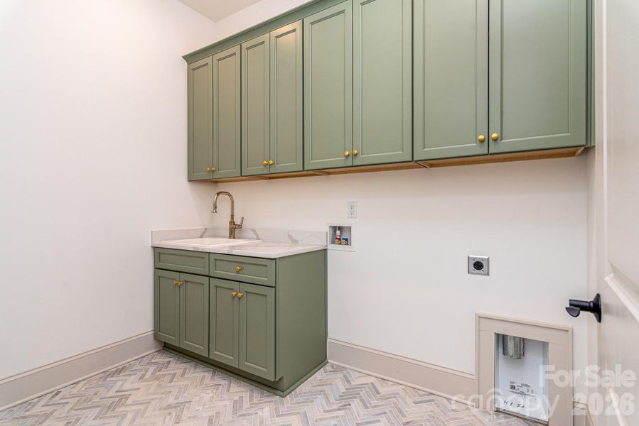 Furnished interior view inside a new home in Bailey's Glen, Huntersville (Image 6).