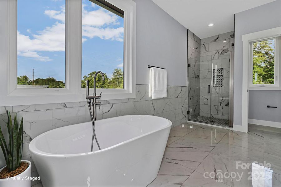 Virtually Staged Primary Bsth Virtually Staged Primary Bsth