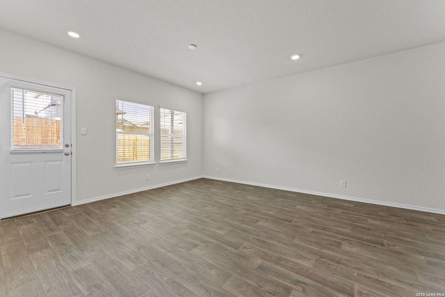 Spacious, unfurnished interior of a new home in Applewood, San Antonio (Image 35). Spacious, unfurnished interior of a new home in Applewood, San Antonio (Image 35).