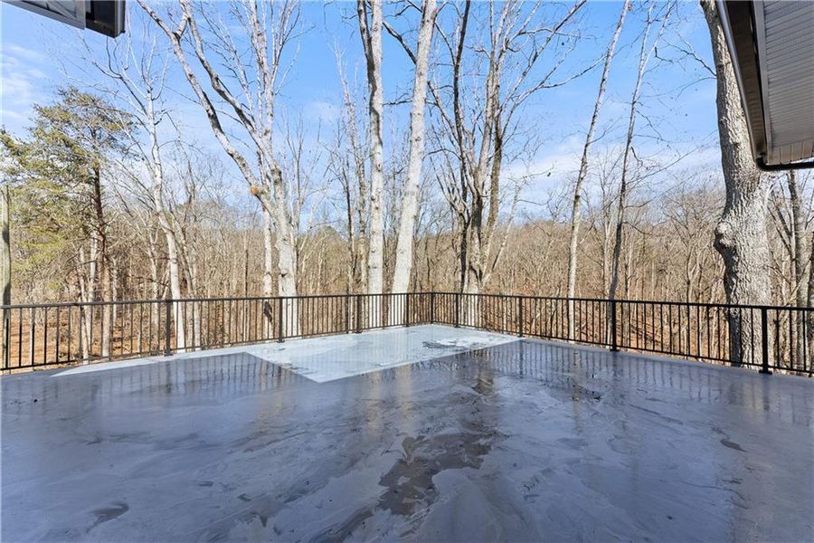 Exterior details and patio area of a home in , Gainesville (Image 30).