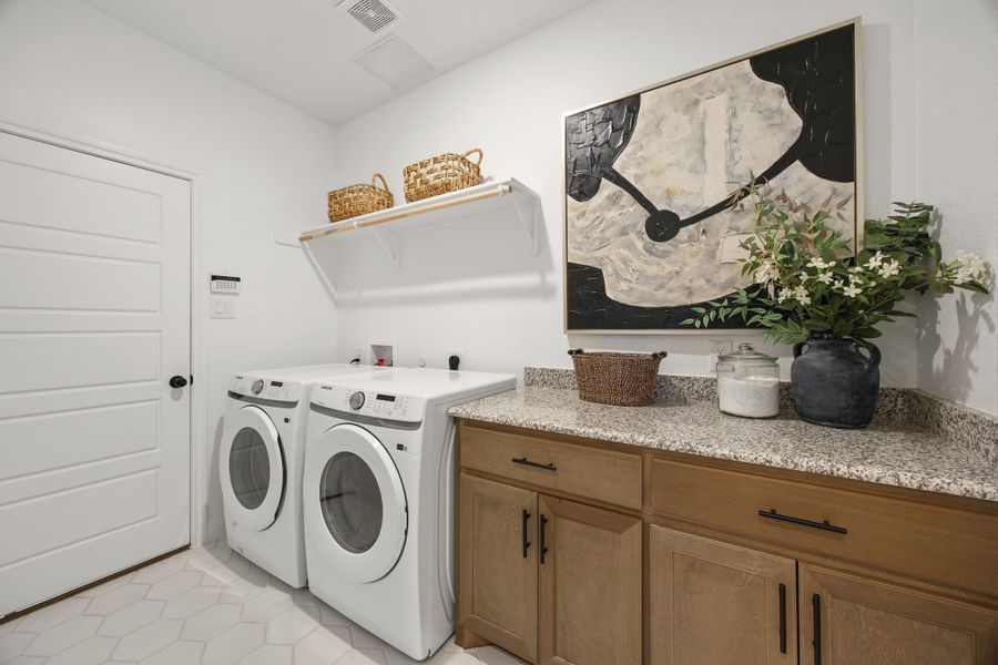 Furnished interior view inside a new home in Silo Mills, Joshua (Image 29).