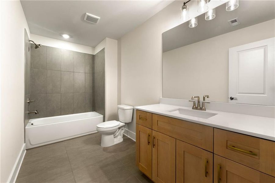 Furnished interior view inside a new home in Steeplechase, Hoschton (Image 6).