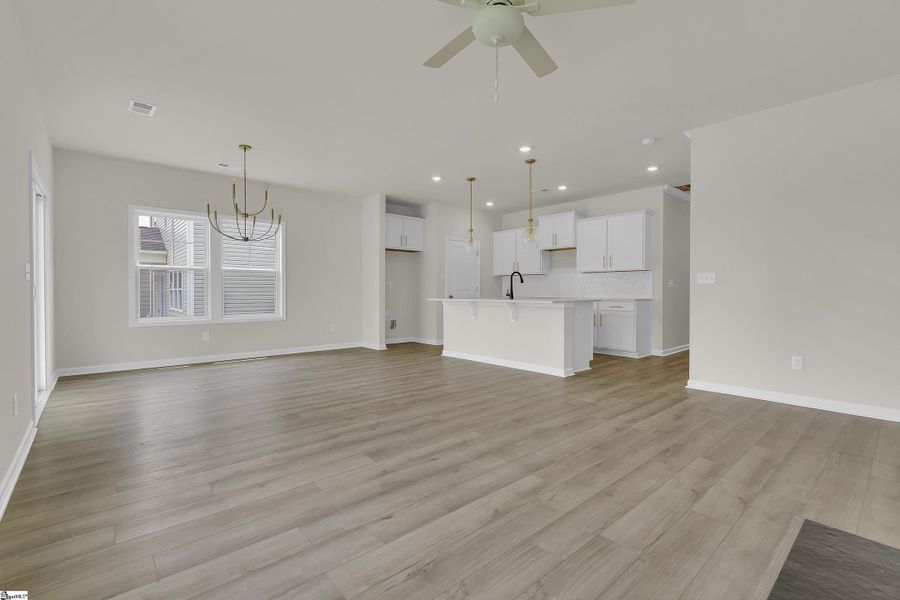 Spacious, unfurnished interior of a new home in Lynbrook, Boiling Springs (Image 16). Spacious, unfurnished interior of a new home in Lynbrook, Boiling Springs (Image 16).