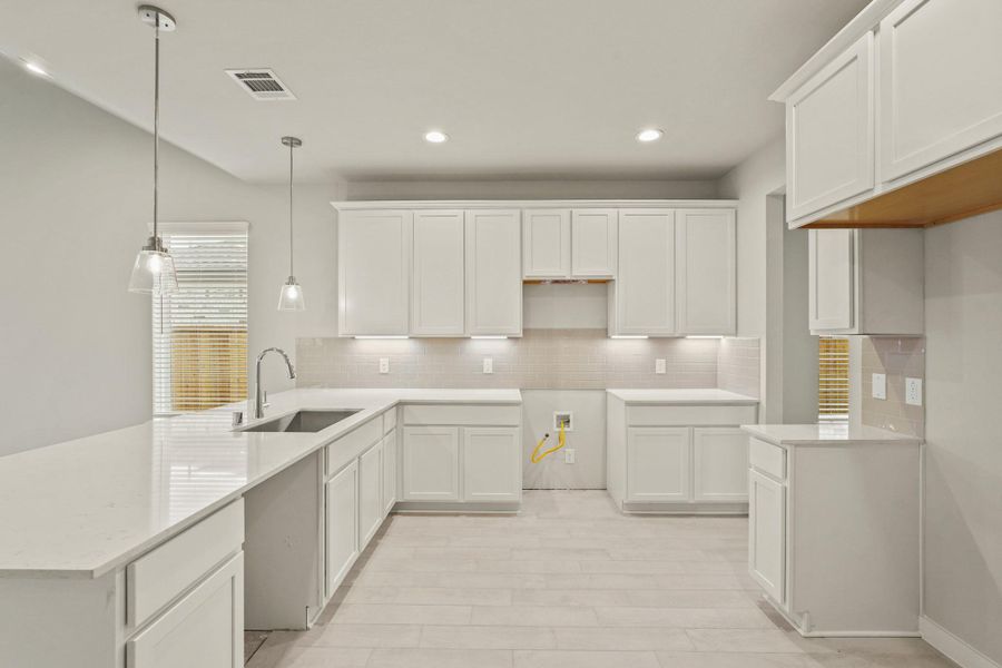 Furnished interior view inside a new home in Huntington Place, Rosharon (Image 7). Furnished interior view inside a new home in Huntington Place, Rosharon (Image 7).