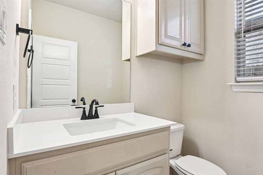 Close-up of interior finishes inside a home in , Alvarado (Image 16).