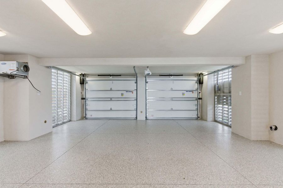 Spacious, unfurnished interior of a new home in , Sullivan's Island (Image 67).