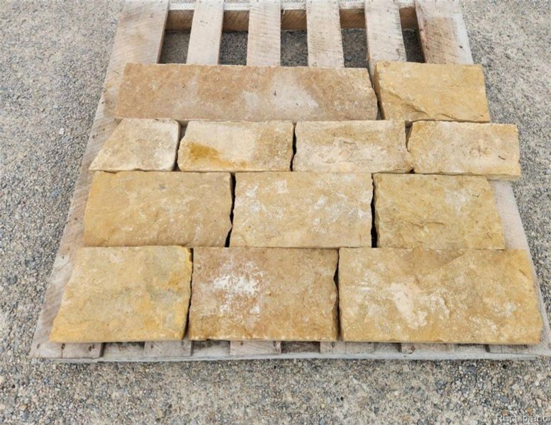 Image 8 of a home in .