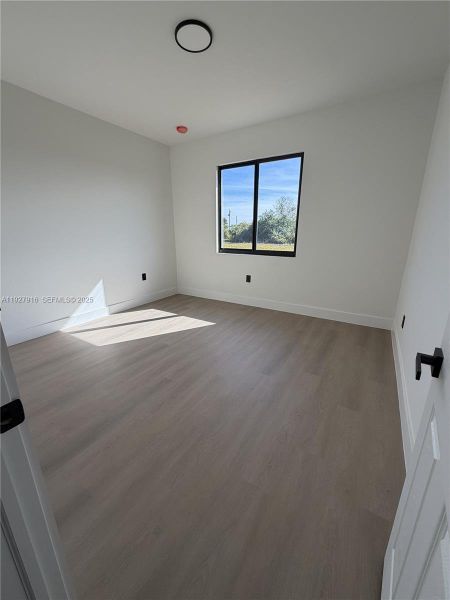 Spacious, unfurnished interior of a new home in , Labelle (Image 27).
