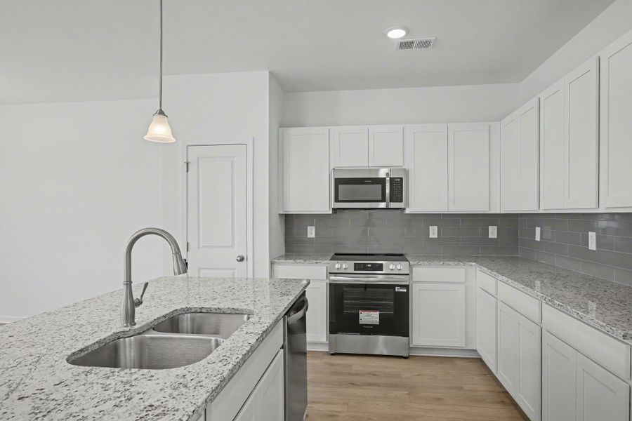 Furnished interior view inside a new home in Ironhorse, Dickson (Image 18). Furnished interior view inside a new home in Ironhorse, Dickson (Image 18).