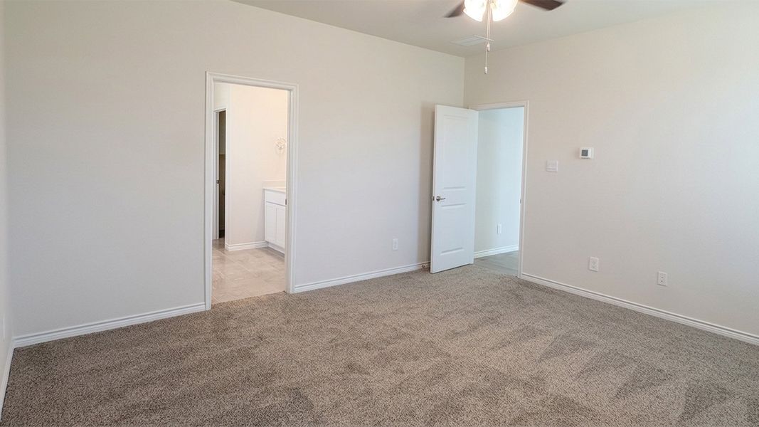 Spacious, unfurnished interior of a new home in Madera, Royse City (Image 16).