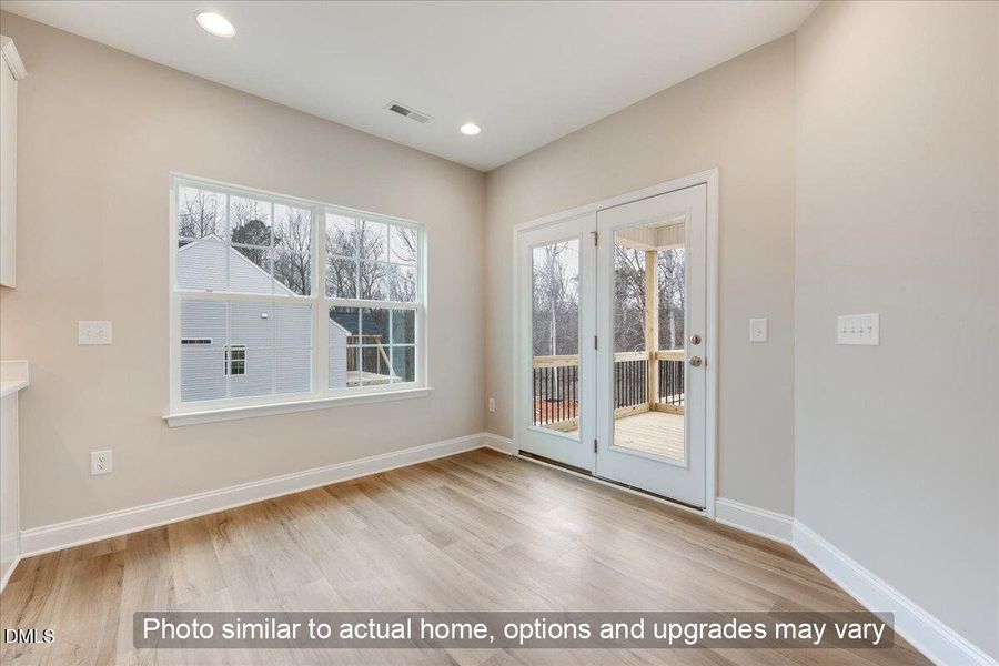 Bailey - Breakfast Room