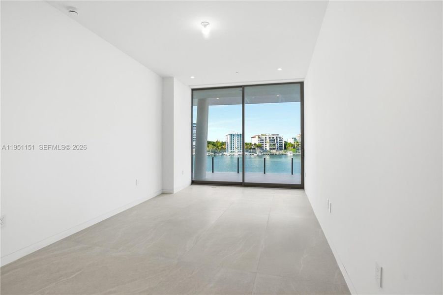 Spacious, unfurnished interior of a new home in , Miami (Image 20).
