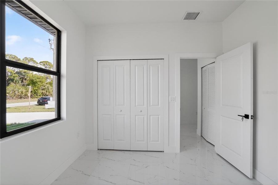 Spacious, unfurnished interior of a new home in , Rotonda West (Image 61).