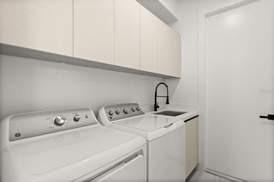 Close-up of interior finishes inside a home in , Cape Coral (Image 11).