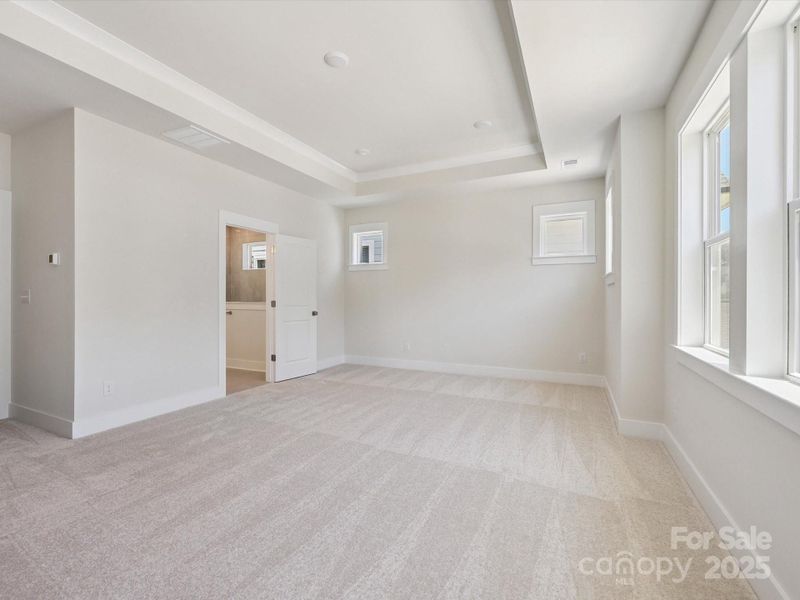 Spacious, unfurnished interior of a new home in North Creek Village, Huntersville (Image 28).