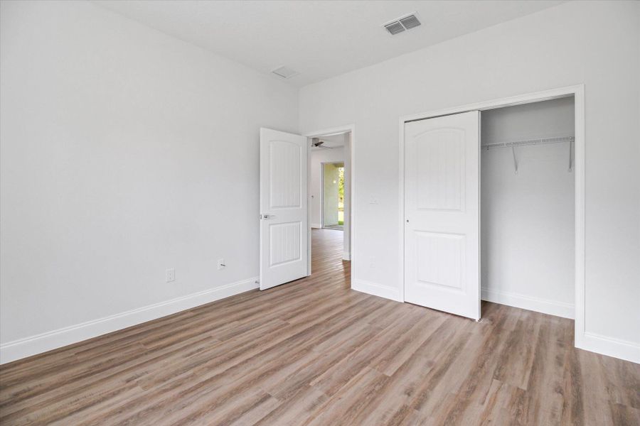 Spacious, unfurnished interior of a new home in , Palm Coast (Image 17).