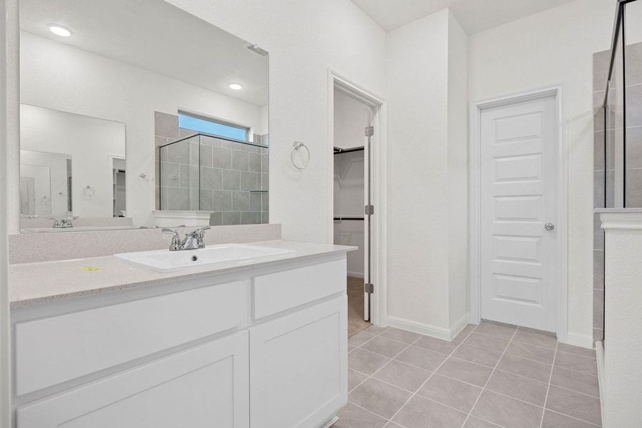 Furnished interior view inside a new home in Trinity Ranch, Elgin (Image 5).