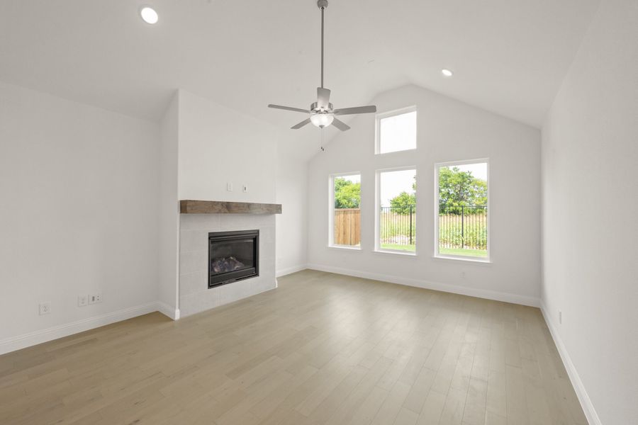 Spacious, unfurnished interior of a new home in Timberbrook, Justin (Image 20). Spacious, unfurnished interior of a new home in Timberbrook, Justin (Image 20).