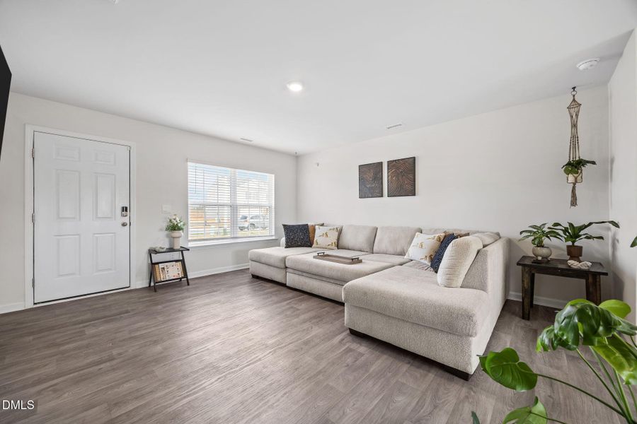 13-web-or-mls-IMG_2382 13-web-or-mls-IMG_2382