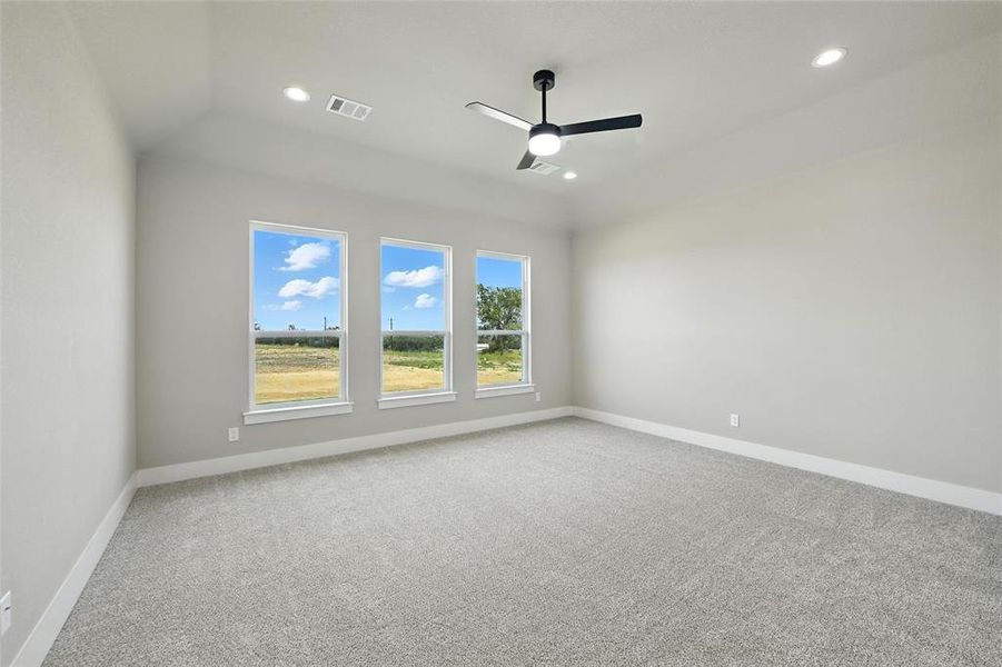 Spacious, unfurnished interior of a new home in Rocky Top Ranch, Reno (Image 14). Spacious, unfurnished interior of a new home in Rocky Top Ranch, Reno (Image 14).