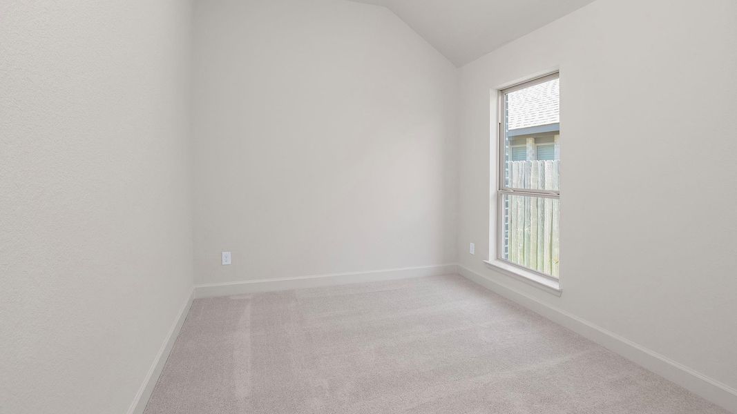 Spacious, unfurnished interior of a new home in Riceland 50', Mont Belvieu (Image 10).