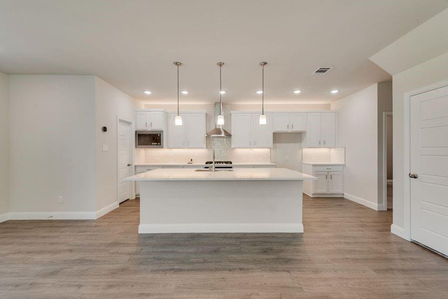 Furnished interior view inside a new home in Bayside, Rowlett (Image 10).