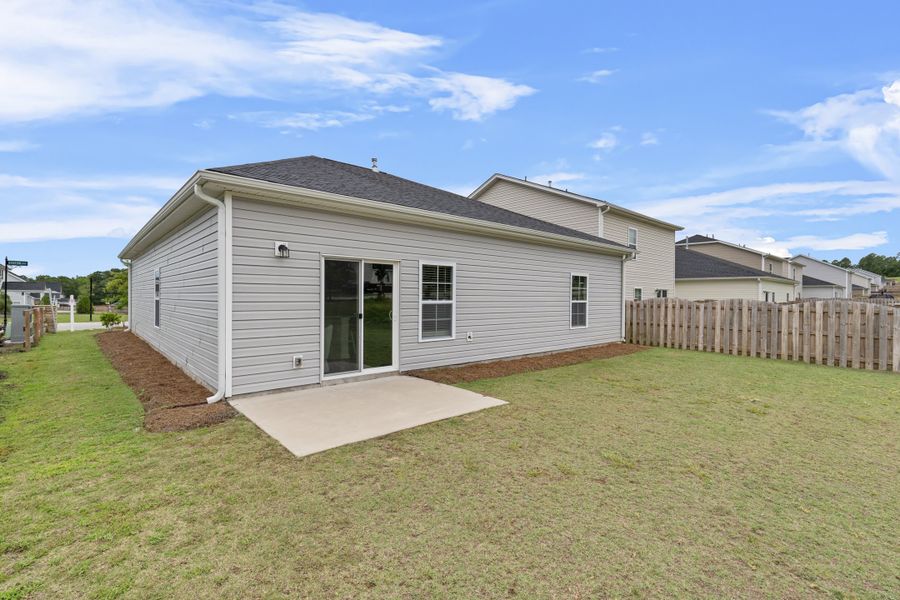 Representative exterior details of a home built from the Spruce A by McGuinn Homes in Reserves at Mill Creek, Columbia (Image 4).
