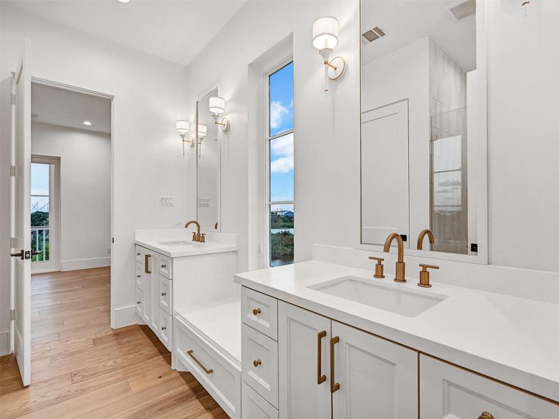 Furnished interior view inside a new home in , Galveston (Image 15).