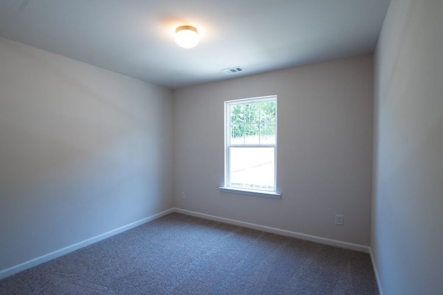 Spacious, unfurnished interior of a new home in Creekside Landing, Dallas (Image 50).