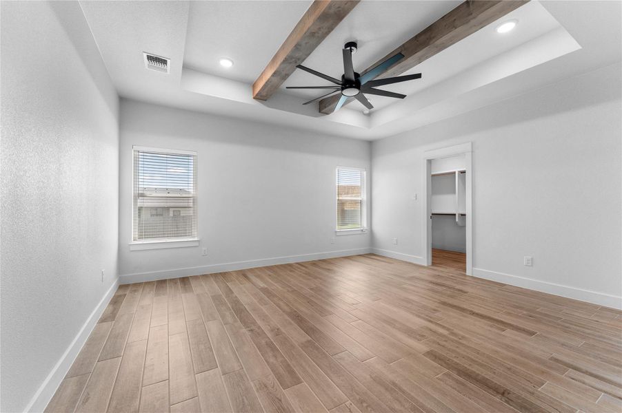 Spacious, unfurnished interior of a new home in , Killeen (Image 22).