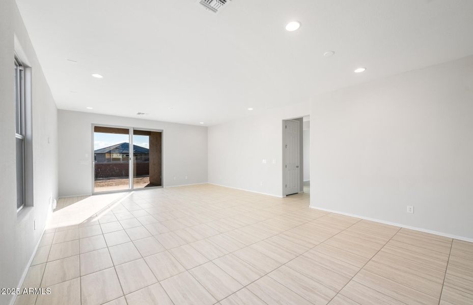 Dining/Gathering Room