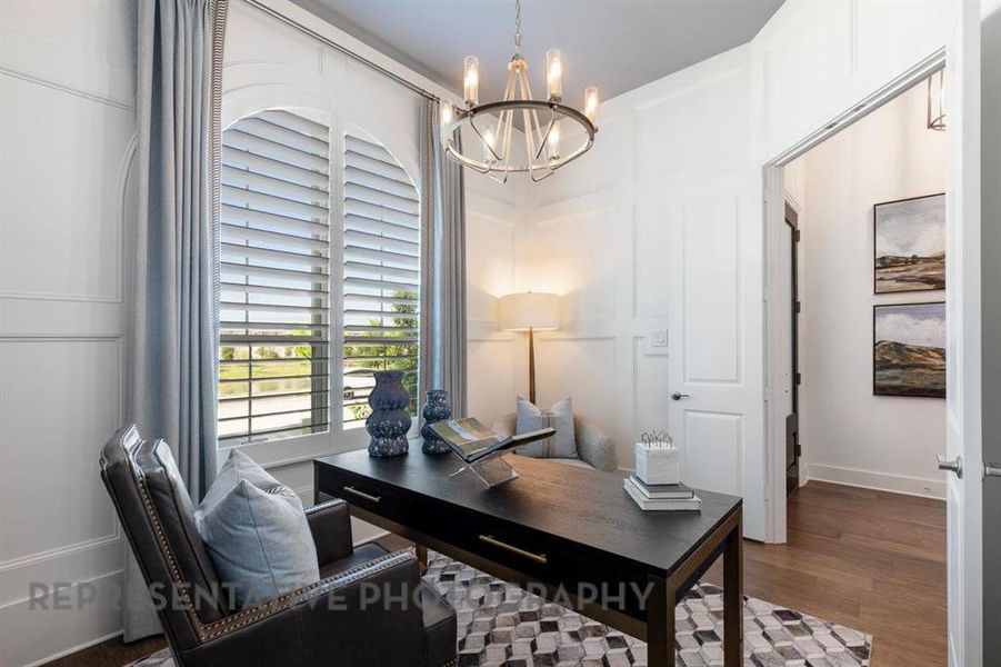 Furnished interior view inside a new home in Dove Hollow, Waxahachie (Image 9).